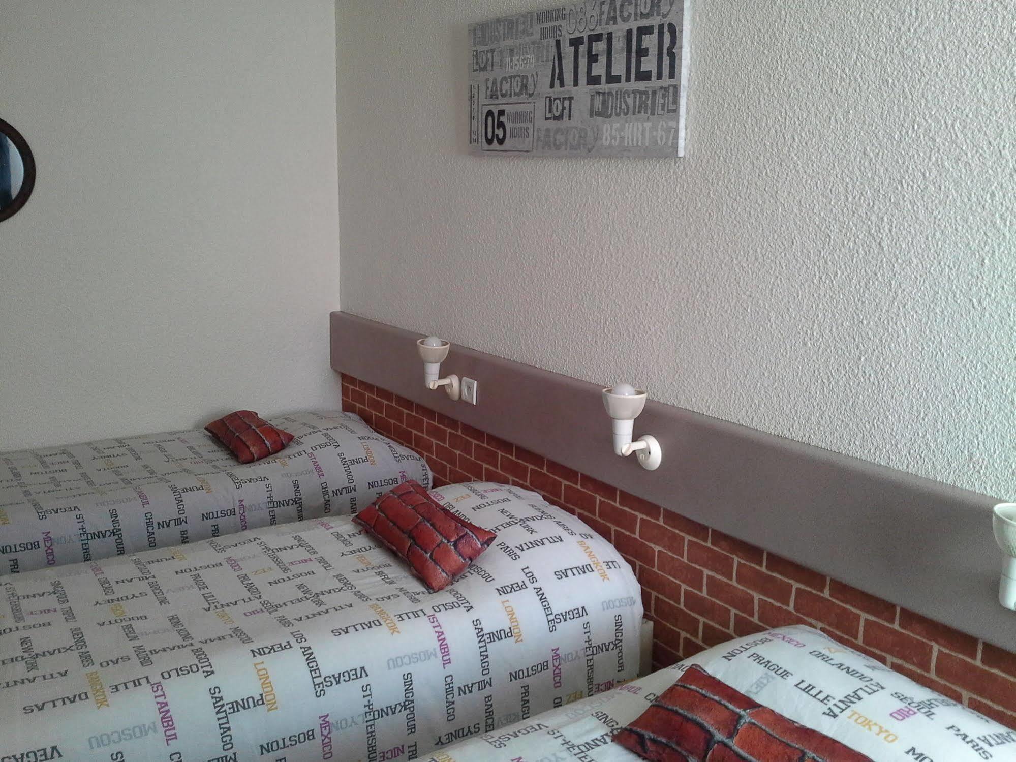 Contact Hotel Come Inn Poitiers Esterno foto